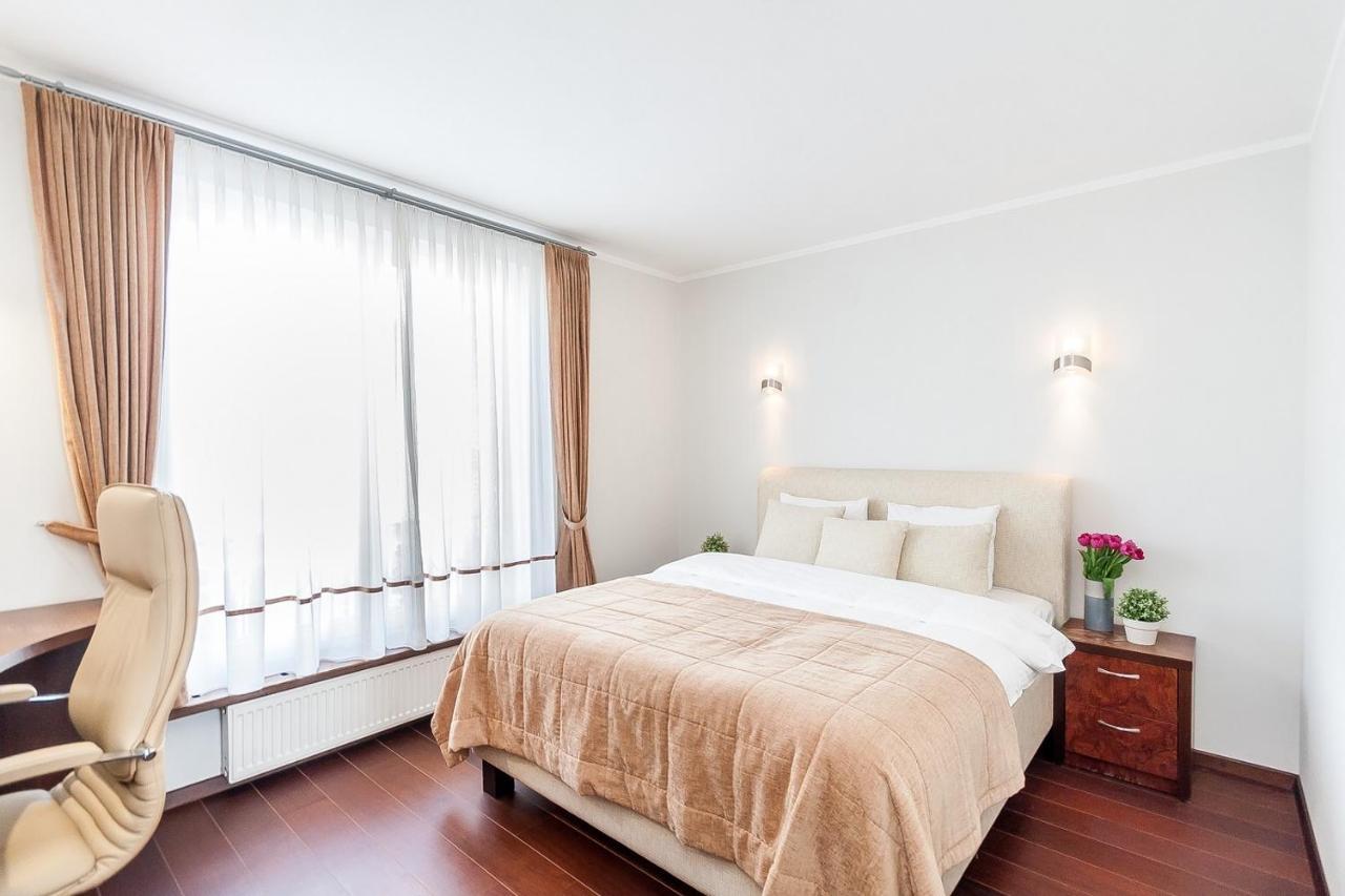 Central Apartment In Gedimino Av By Urban Rent VNO Exterior foto
