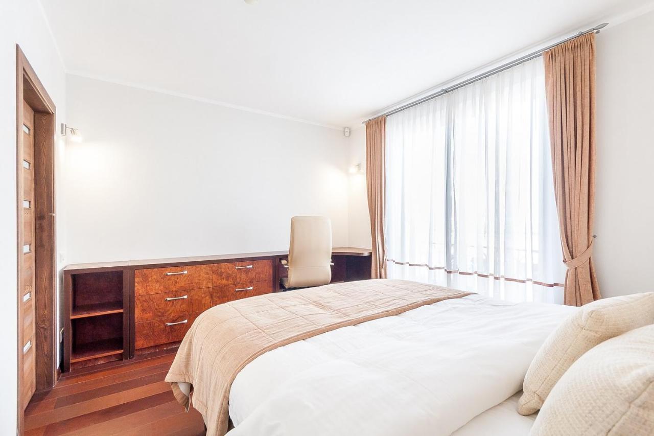 Central Apartment In Gedimino Av By Urban Rent VNO Exterior foto